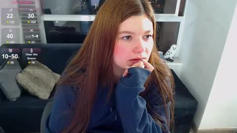 Snapshot of olivia_martine chatting on February 10, 3:03 am olivia_martine online show from February 10, 3:03 am