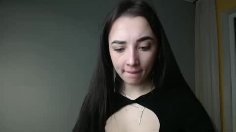 Snapshot of olivia_oliv chatting on January 28, 7:32 pm Olivia online show from January 28, 7:32 pm