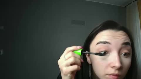 Snapshot of olivia_oliv chatting on February 28, 7:26 am Olivia online show from February 28, 7:26 am