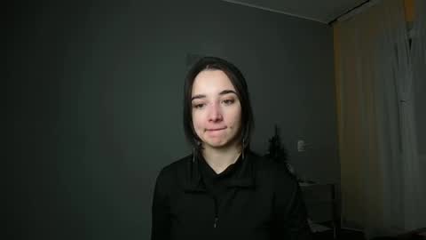 Snapshot of olivia_oliv chatting on February 18, 5:31 pm Olivia online show from February 18, 5:31 pm