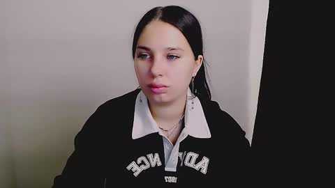 Olivia online show from September 19, 3:43 am