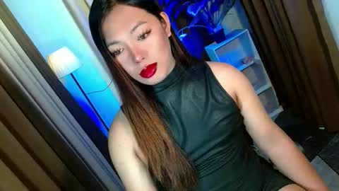 Miss OLIVIA online show from December 22, 6:31 am