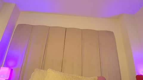 My name is olivia but can you call me Oli online show from March 3, 9:55 pm