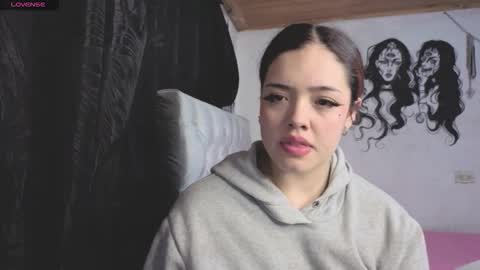 oliviabluee10 online show from January 8, 3:56 am