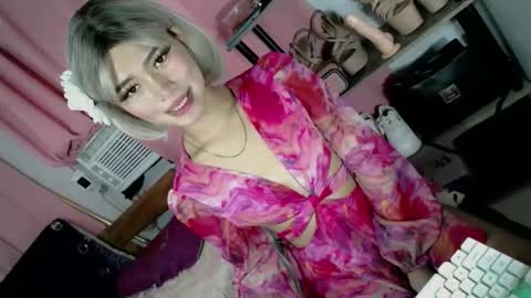 OLIVIA online show from November 20, 2:21 am