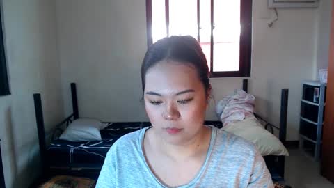 olivia hollywood online show from January 6, 3:53 am