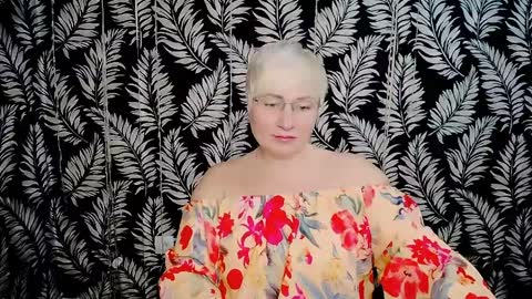 Kelly online show from April 9, 10:43 am