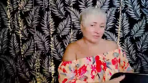 Kelly online show from October 17, 11:36 am