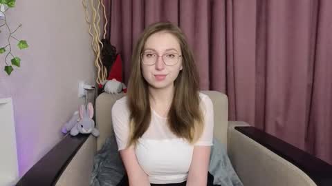 Kylie online show from February 4, 7:18 pm