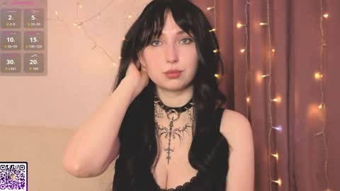 Kylie online show from April 12, 7:40 pm