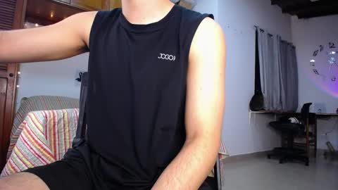 olliver_twink online show from April 3, 11:22 pm