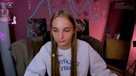 Ollivia online show from June 15, 5:32 am