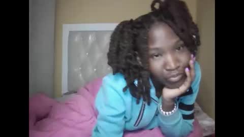 olwami4 online show from December 22, 8:04 pm