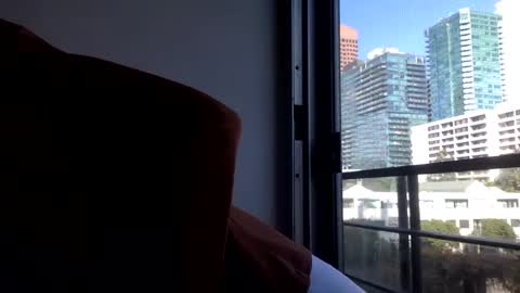 omilk online show from December 21, 6:02 pm