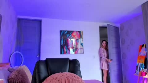 Snapshot of omstudio1994 chatting on December 28, 3:15 pm Martina Ricci online show from December 28, 3:15 pm