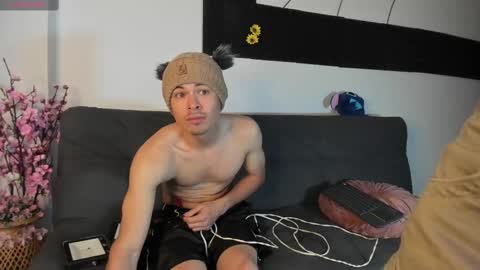 Violette online show from September 18, 9:30 pm