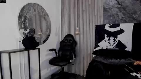     ... online show from November 17, 3:42 am