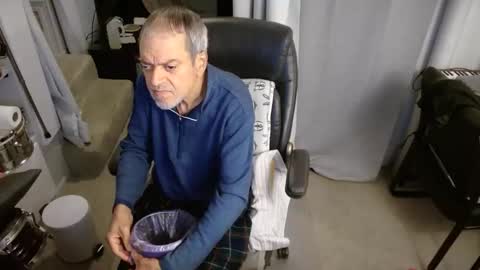 Snapshot of ondoko1234 chatting on October 9, 12:21 pm ondoko1234 online show from October 9, 12:21 pm