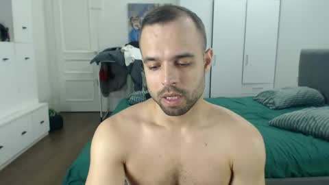 onebestlover online show from July 3, 11:59 am