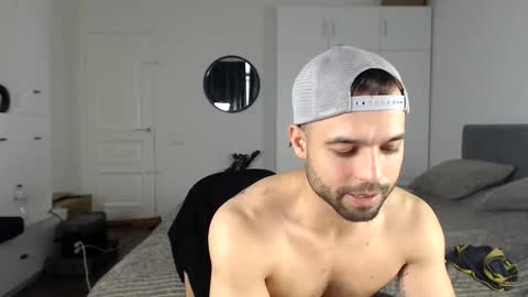 onebestlover online show from October 27, 1:00 pm