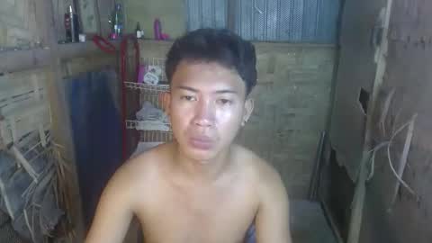 Snapshot of onebigloadxxx chatting on September 15, 1:51 am Wyn Will serve you and be your slave online show from September 15, 1:51 am