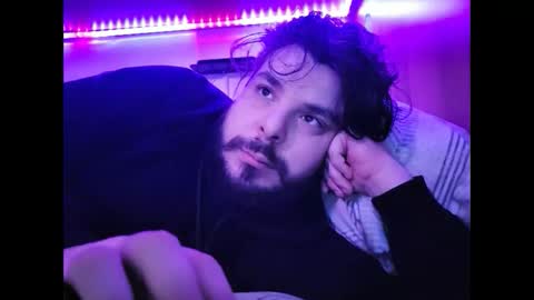 Snapshot of onecrew1 chatting on January 3, 1:46 pm onecrew1 online show from January 3, 1:46 pm