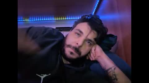 Snapshot of onecrew1 chatting on February 10, 5:52 pm onecrew1 online show from February 10, 5:52 pm