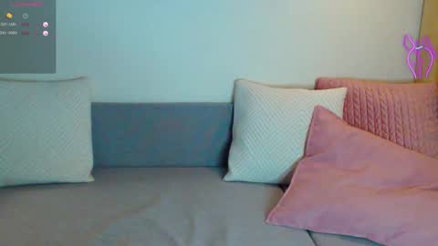 Snapshot of onehotbigass chatting on September 19, 6:33 pm ONLINE online show from September 19, 6:33 pm
