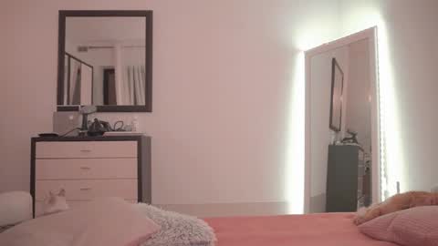 Snapshot of onelittlemermaid chatting on September 18, 9:41 pm Ariel online show from September 18, 9:41 pm