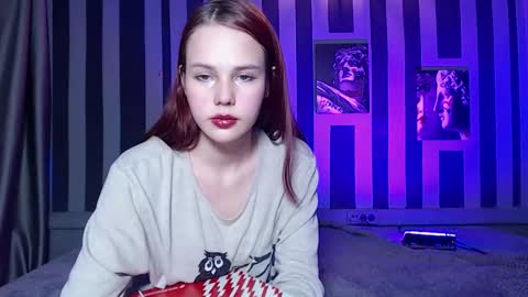 onessandra online show from October 1, 7:40 am