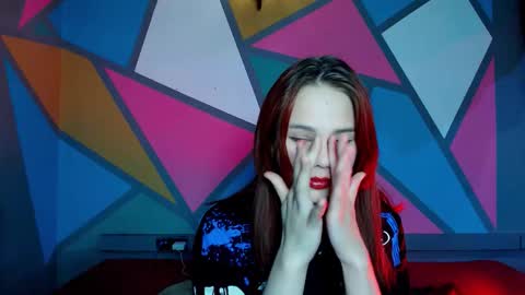 onessandra online show from November 19, 7:51 am