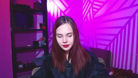 onessandra online show from November 4, 3:52 am