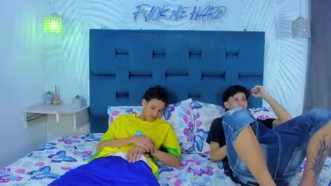 JUAN SOFIA AND LUIS online show from July 1, 1:14 am