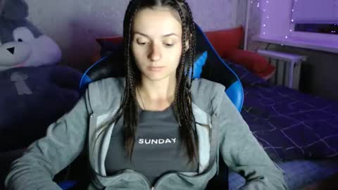 Snapshot of only_ubutterfly chatting on October 12, 6:10 pm Amalia online show from October 12, 6:10 pm