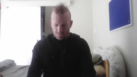 For me to know online show from November 16, 12:18 pm