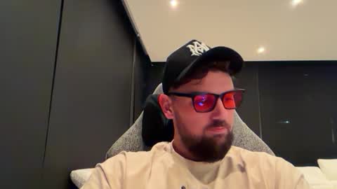 onlyerotiqa online show from March 4, 11:46 pm