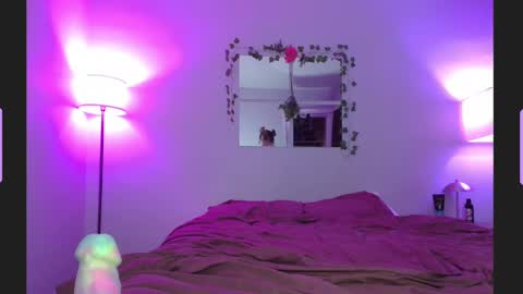Snapshot of onyx_black666 chatting on October 6, 7:37 am onyx_black666 online show from October 6, 7:37 am