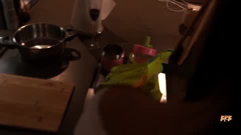 Snapshot of oooops__ chatting on February 5, 4:14 pm Eva online show from February 5, 4:14 pm