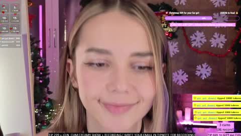 Snapshot of oooops__ chatting on December 29, 10:03 pm Eva online show from December 29, 10:03 pm