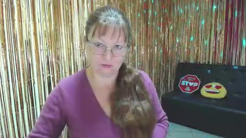 Snapshot of oovanessahotts chatting on October 1, 5:17 am Vanessa online show from October 1, 5:17 am