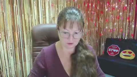 Snapshot of oovanessahotts chatting on September 24, 5:14 am Vanessa online show from September 24, 5:14 am