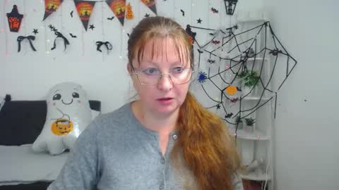Snapshot of oovanessahotts chatting on October 18, 6:28 am Vanessa online show from October 18, 6:28 am