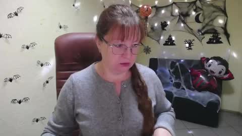 Snapshot of oovanessahotts chatting on October 20, 5:01 am Vanessa online show from October 20, 5:01 am