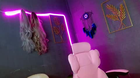 anura online show from November 15, 8:38 am