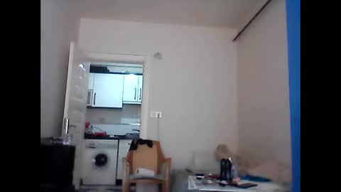 orhansakar12 online show from April 12, 7:34 am