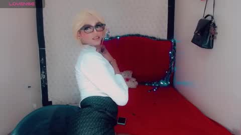 Oriana braom online show from February 10, 7:49 pm