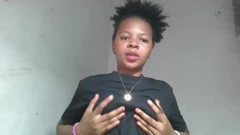 Snapshot of ornellahhh chatting on October 2, 11:42 am ornellahhh online show from October 2, 11:42 am
