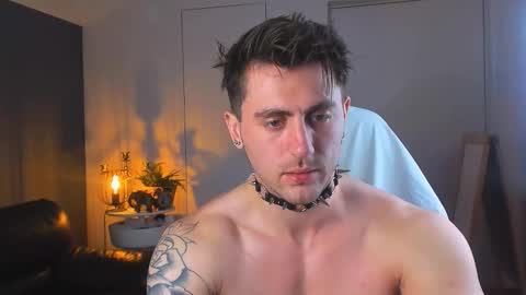 Snapshot of oscar_miller_ chatting on October 19, 9:41 pm Oscar online show from October 19, 9:41 pm