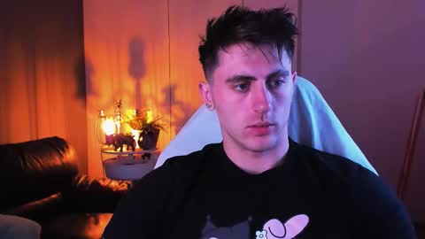 Snapshot of oscar_miller_ chatting on October 6, 9:54 pm Oscar online show from October 6, 9:54 pm