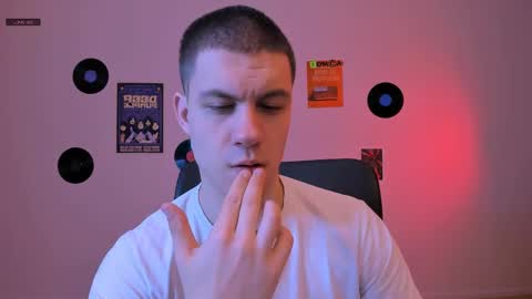oscar_rage online show from May 17, 7:12 pm